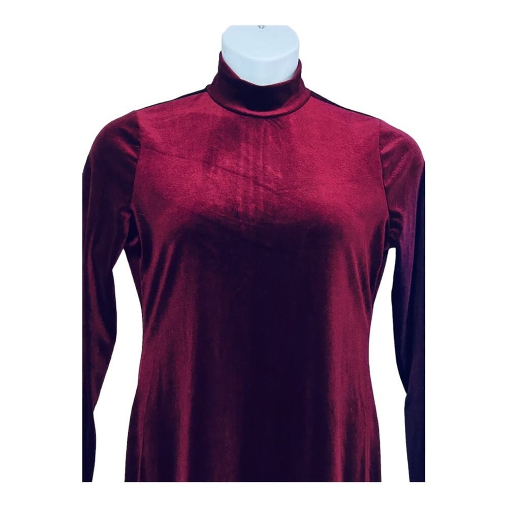 GB Red Velvet Stretch High Mock Neck Long Sleeve Holiday Cocktail Party Dress - Picture 9 of 16